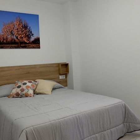 Gegant De Pedra Apartaments Adzaneta Kültér fotó