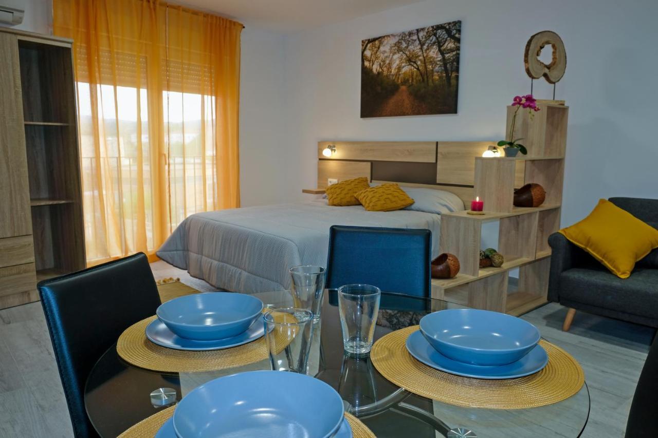 Gegant De Pedra Apartaments Adzaneta Kültér fotó
