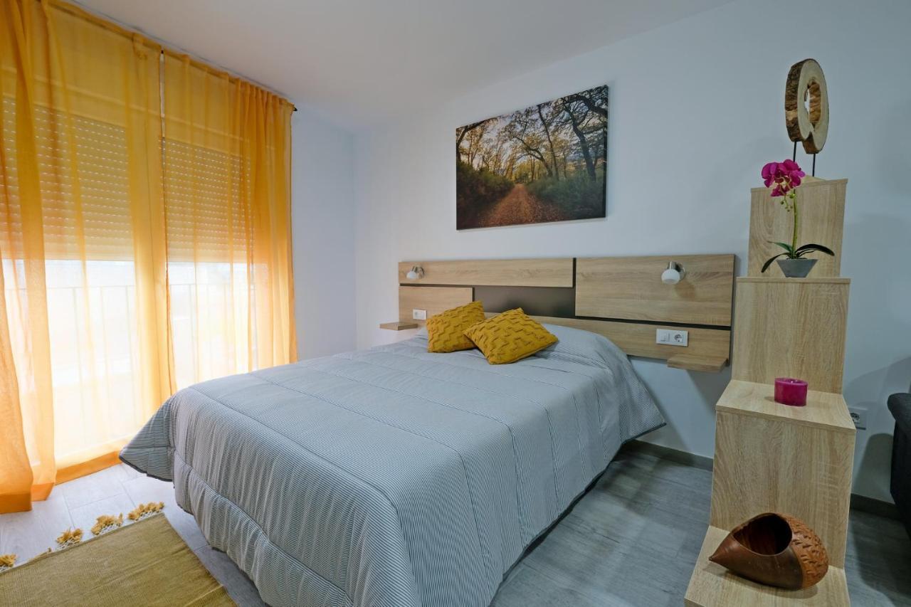 Gegant De Pedra Apartaments Adzaneta Kültér fotó