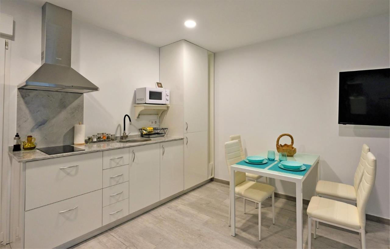 Gegant De Pedra Apartaments Adzaneta Kültér fotó