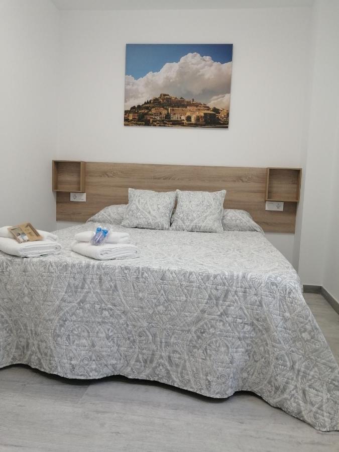 Gegant De Pedra Apartaments Adzaneta Kültér fotó