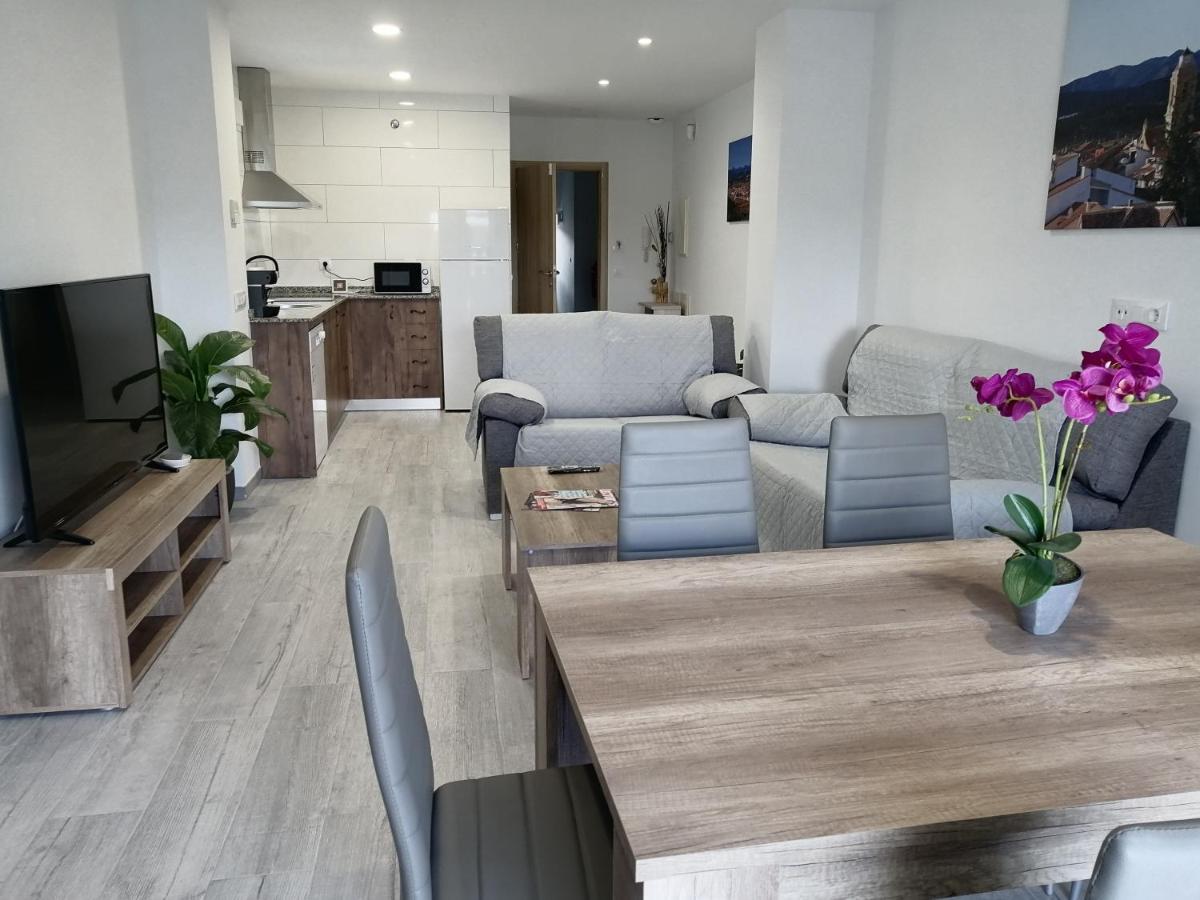 Gegant De Pedra Apartaments Adzaneta Kültér fotó