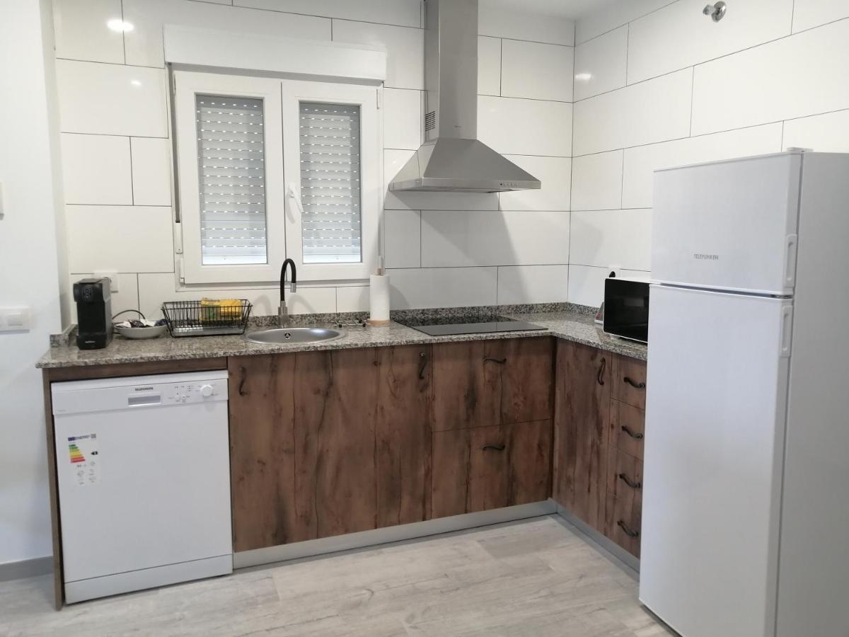 Gegant De Pedra Apartaments Adzaneta Kültér fotó