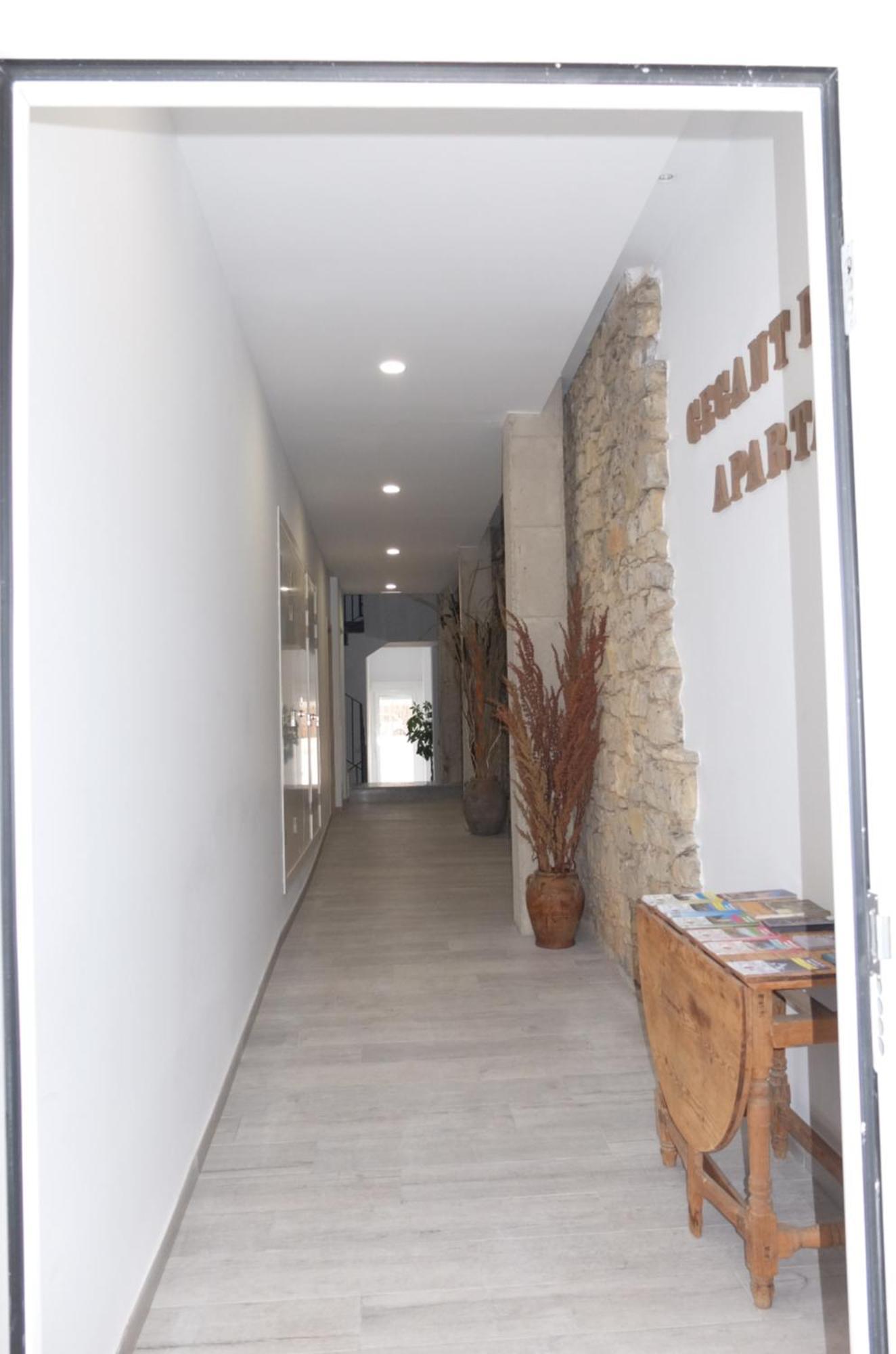Gegant De Pedra Apartaments Adzaneta Kültér fotó