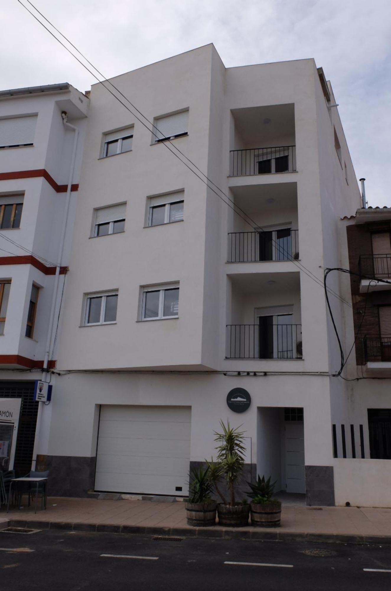 Gegant De Pedra Apartaments Adzaneta Kültér fotó
