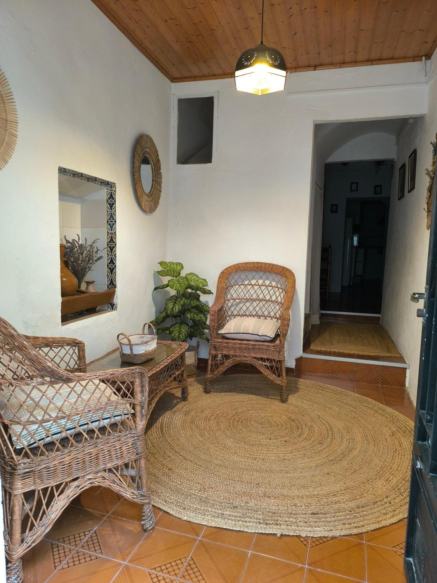 Gegant De Pedra Apartaments Adzaneta Kültér fotó