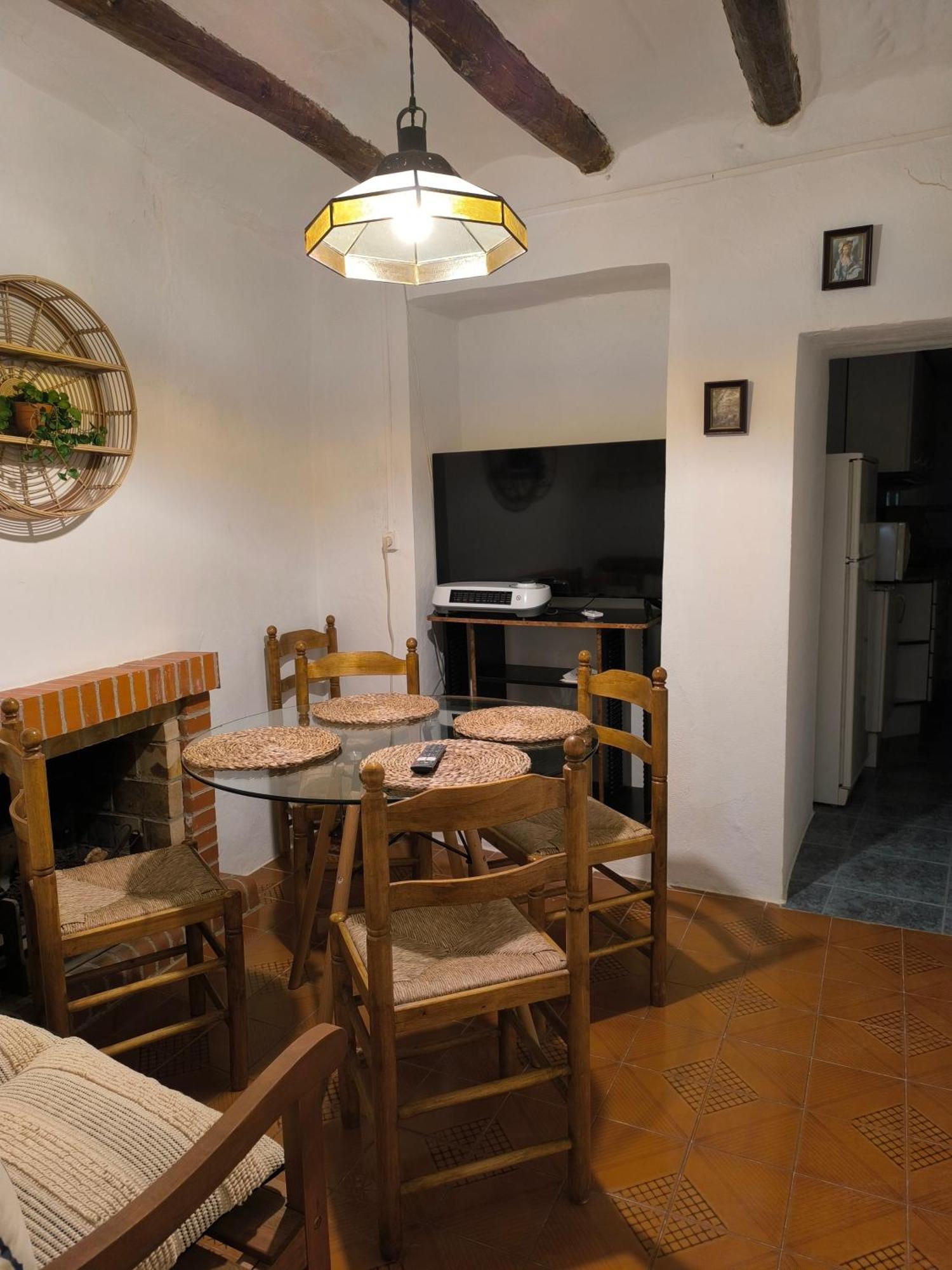 Gegant De Pedra Apartaments Adzaneta Kültér fotó
