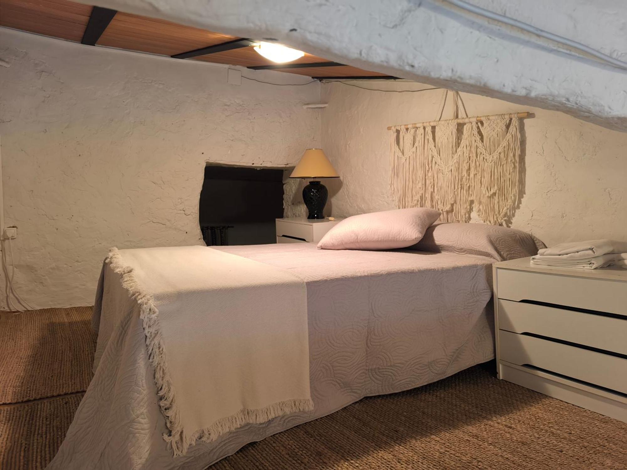 Gegant De Pedra Apartaments Adzaneta Kültér fotó