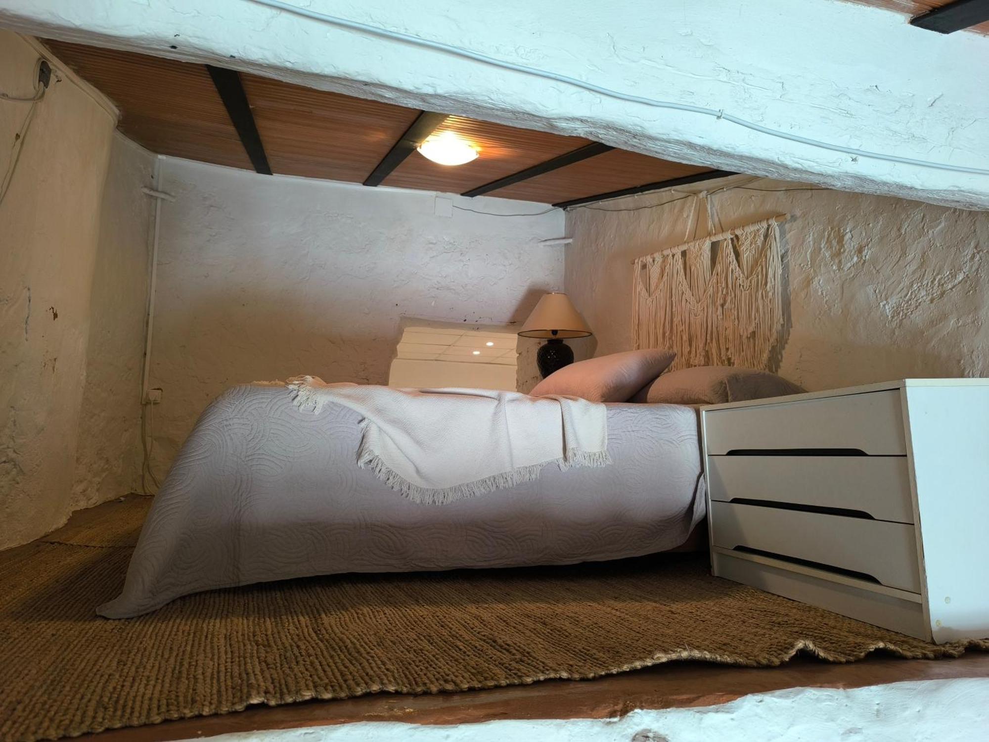 Gegant De Pedra Apartaments Adzaneta Kültér fotó
