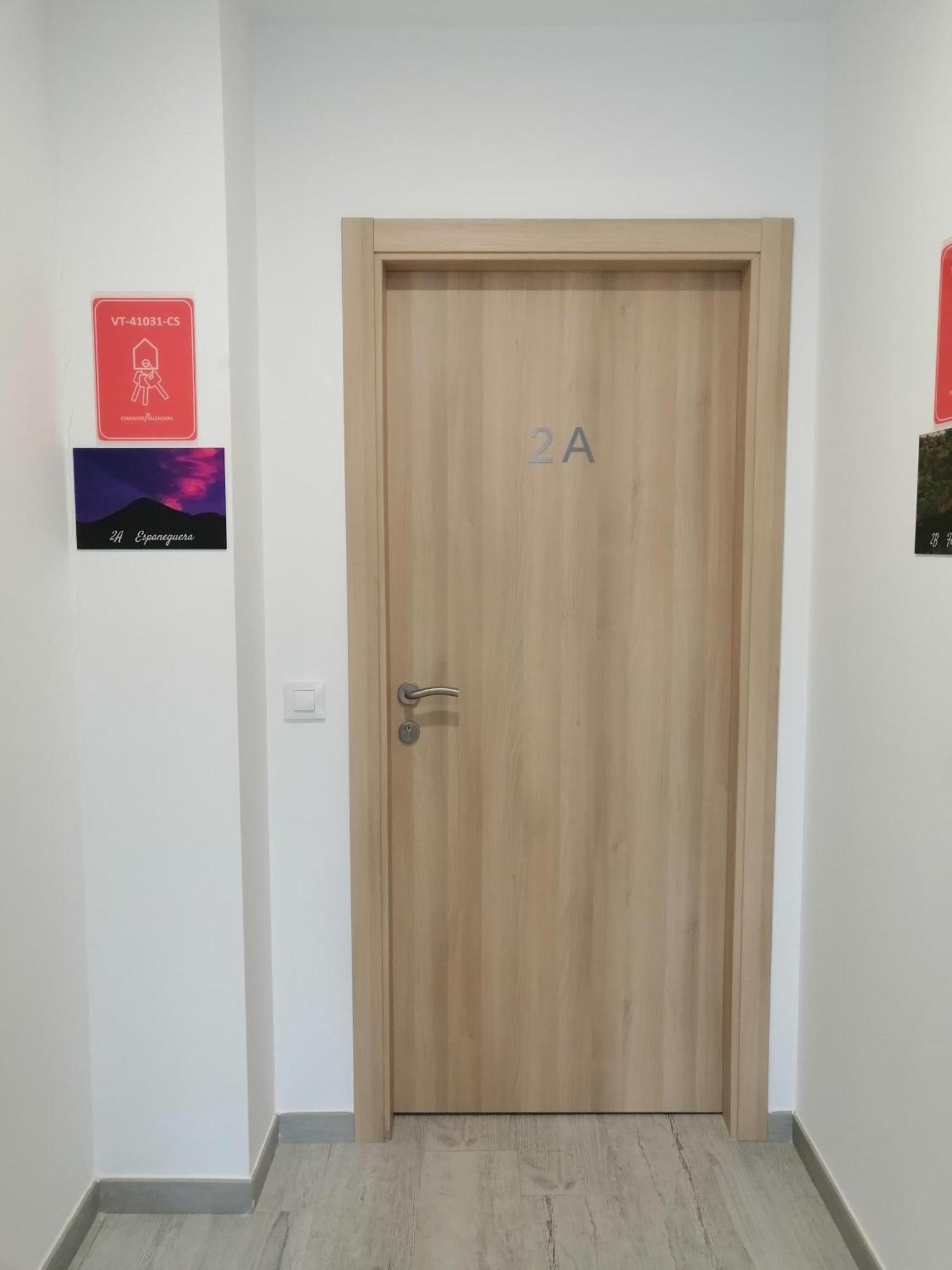 Gegant De Pedra Apartaments Adzaneta Kültér fotó